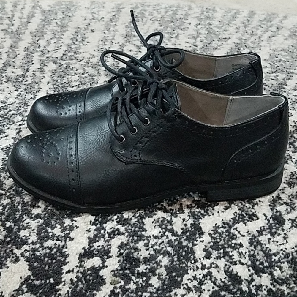 White Mountain Black Oxford 7